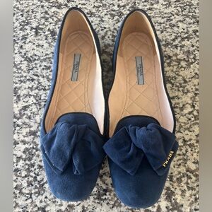 Excellent condition Prada Women's Dark Blue Suede Loafers with logo size 40